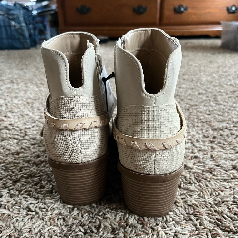 Booties - Picture 3 of 5